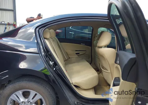 2011 Honda Accord 2.4 Lx-P z USA, uszkodzony, nr VIN 1HGCP2F43BA105824